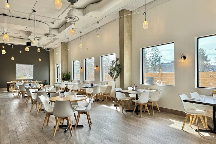 Dining 59 of 74