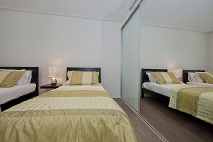 Room 34 of 255