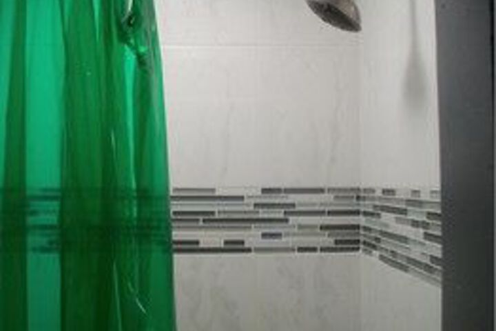 Room 4 of 27
