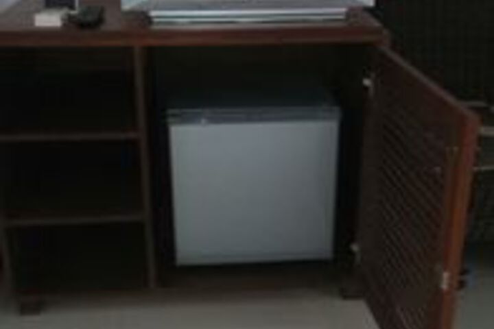 Room 72 of 110