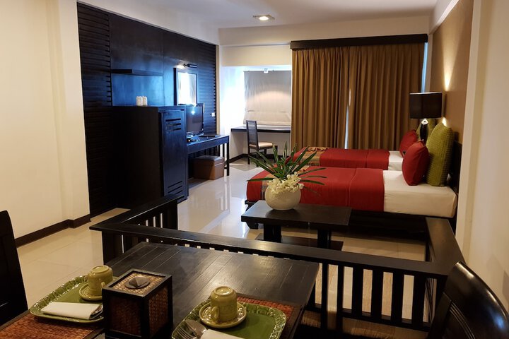 Room 28 of 86