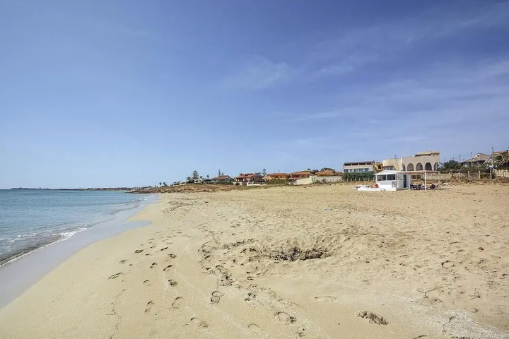 Beach 18 of 24