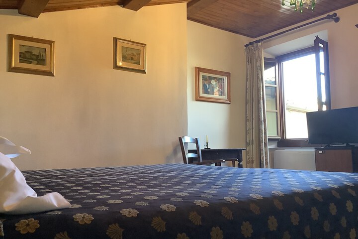 Room 18 of 147