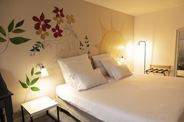 Room 17 of 80