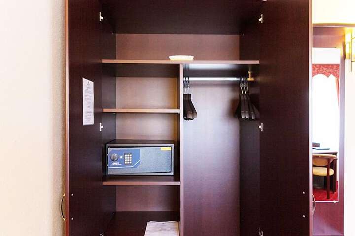 Room 78 of 154