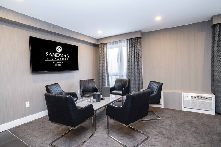 Business Center 47 of 52