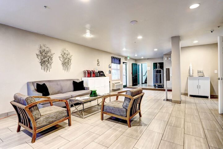 Hotel Interior 4 of 68