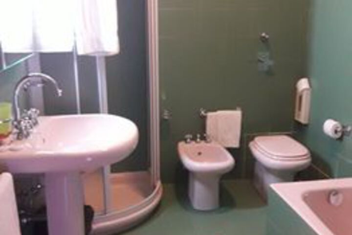 Room 4 of 29