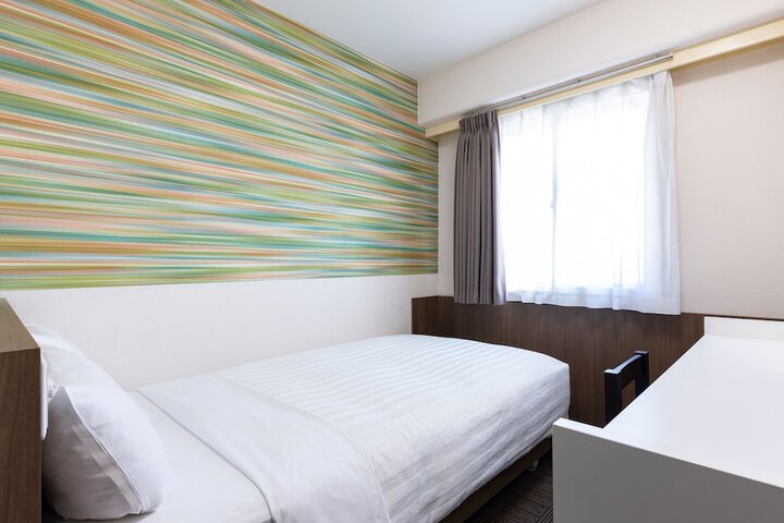 Room 10 of 52