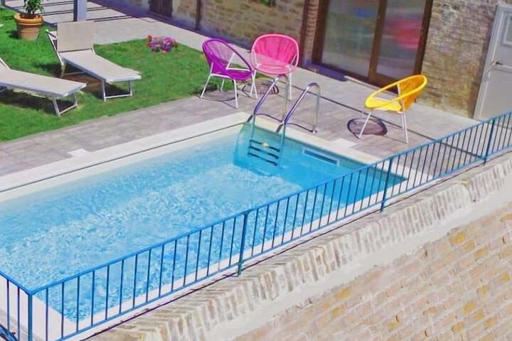 Hotel with Pool