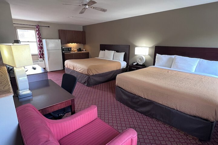 1 King Bed (16 of 33)