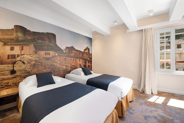 Room 4 of 53