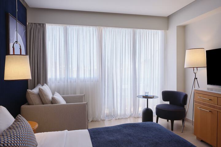 Room 25 of 75