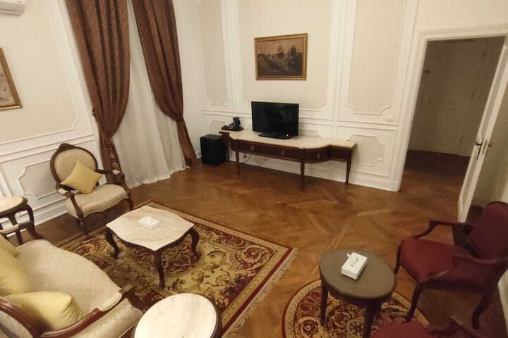 Room 13 of 46