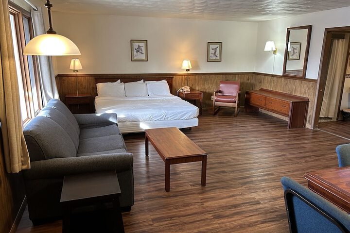 Superior Room 1 King Bed (35 of 39)