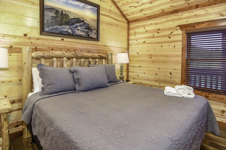 Room 4 of 42