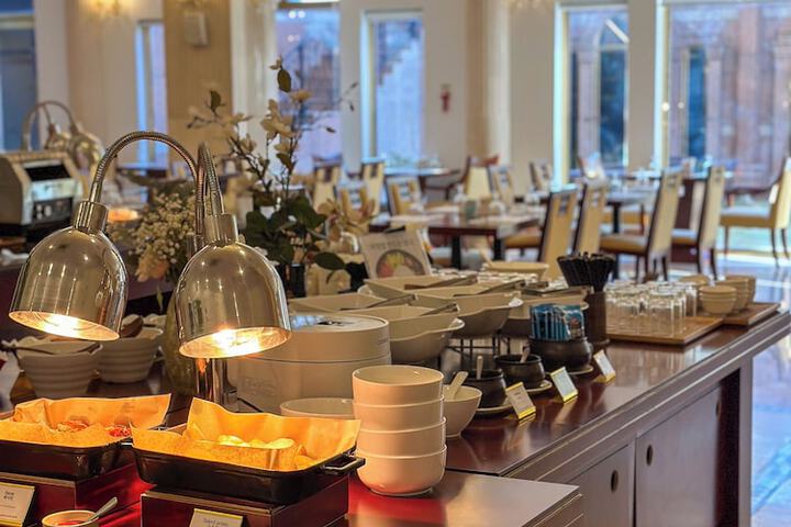 Breakfast/Coffee Service 77 of 138