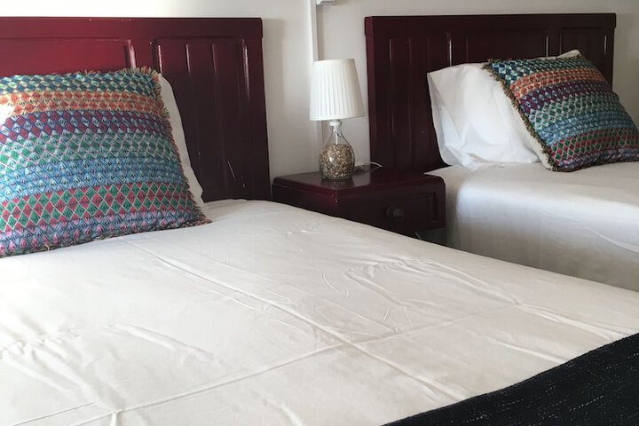 Room 4 of 83