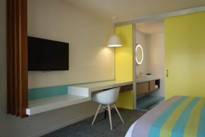 Room 112 of 255