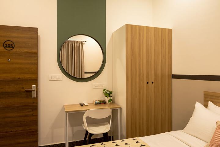 Room 15 of 22
