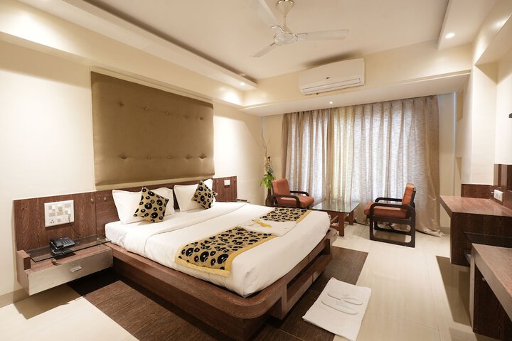 Room 21 of 34