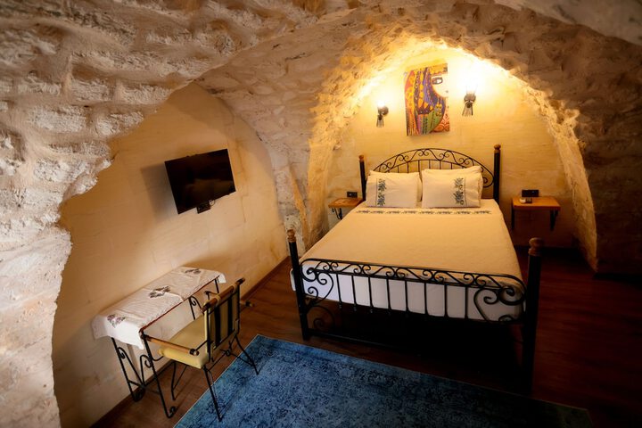 Room 48 of 121