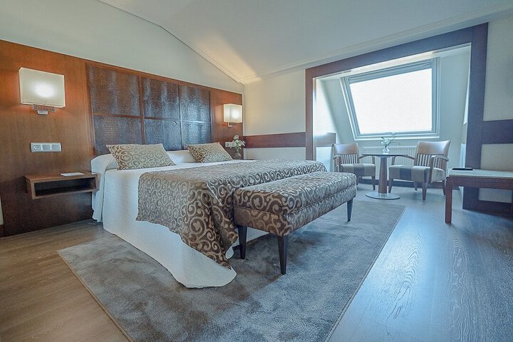 Room 18 of 65