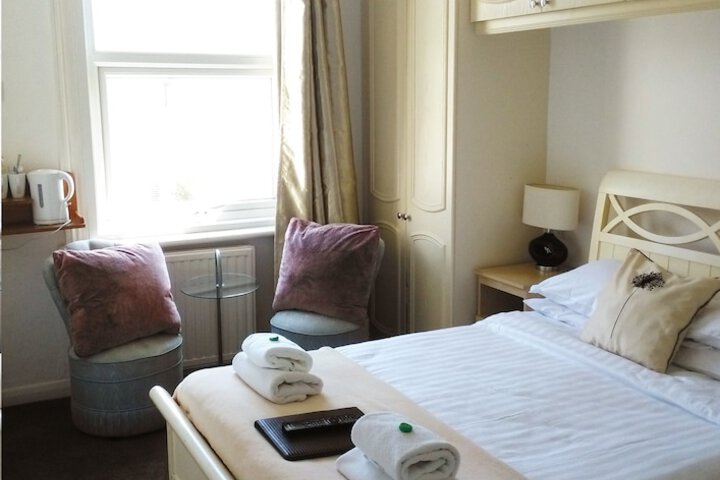 Room 12 of 61