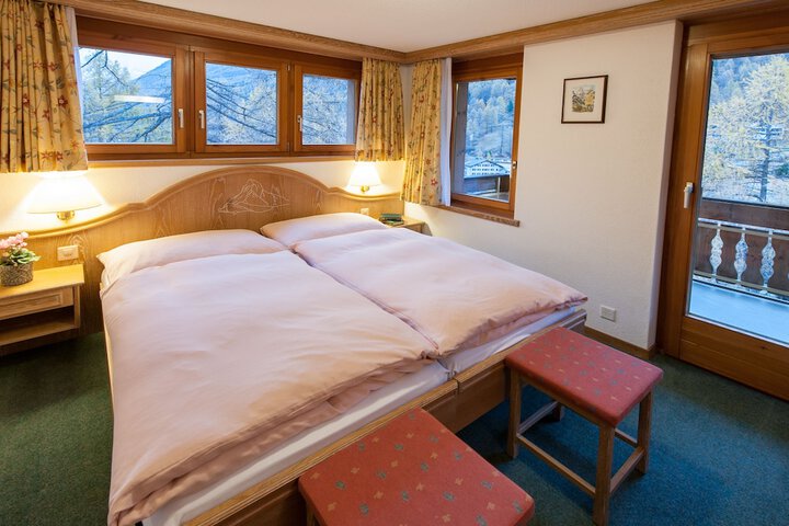 Room 4 of 56