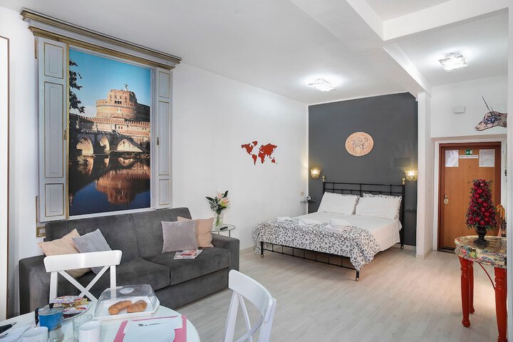 Room 3 of 30