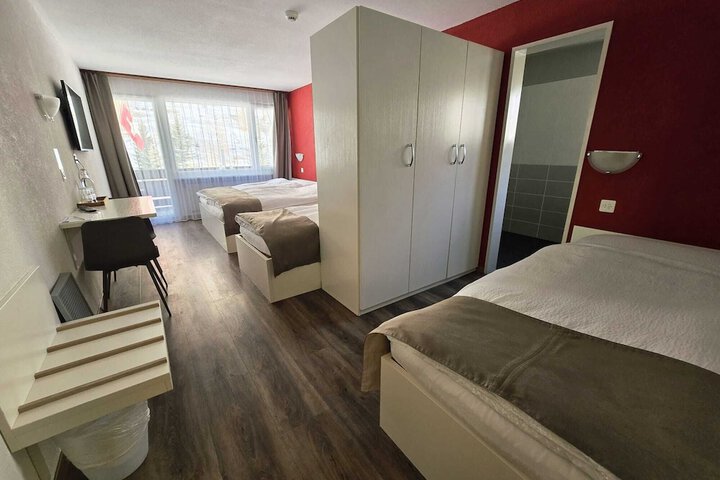 Room 16 of 51