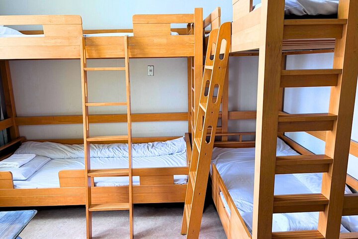 Room 7 of 40