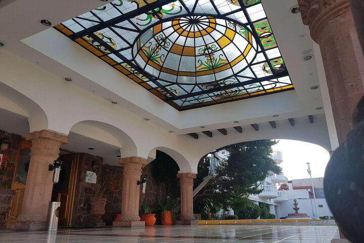 Guest Lobby