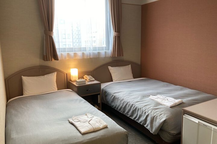 Room 8 of 29