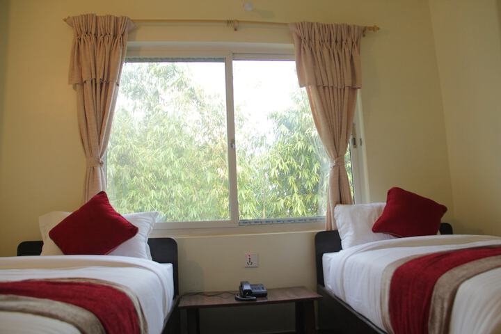 Room 8 of 15