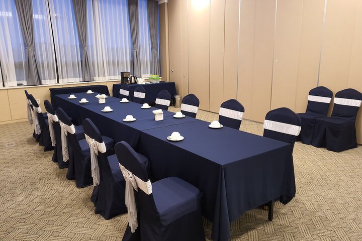 Ballroom/Hall 65 of 84