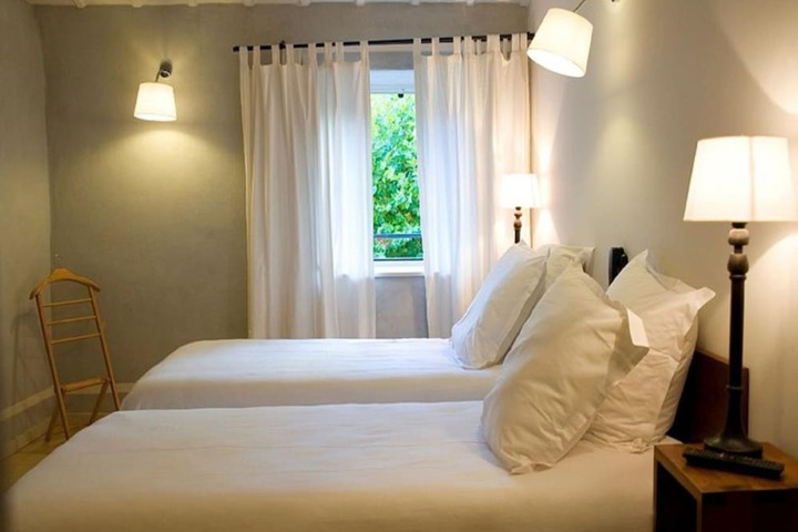 Room 6 of 34