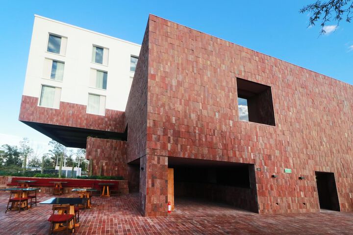 Hotel 135 of 137