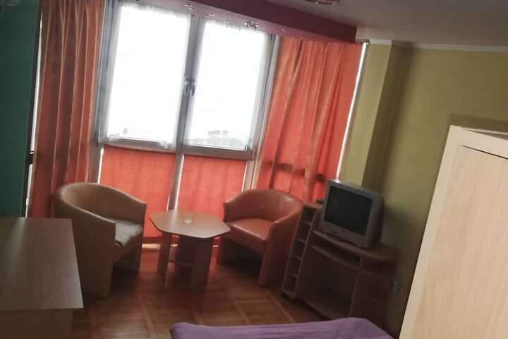 Room 28 of 54