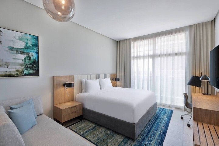 Room 14 of 35