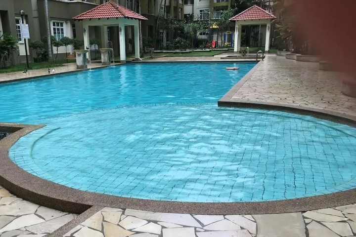 Pool 7 of 9
