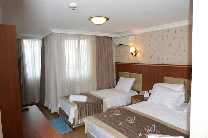 Room 14 of 34