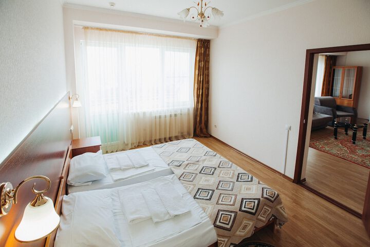 Room 13 of 44