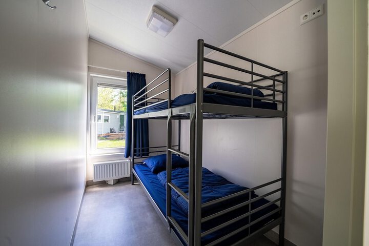 Room 6 of 40