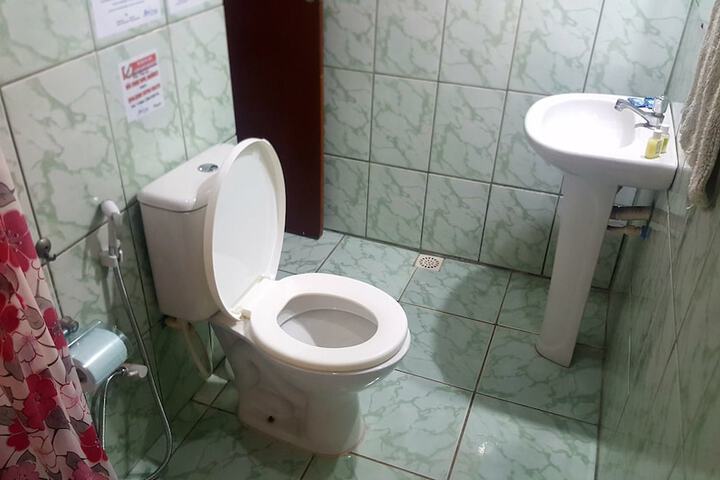 Room 10 of 10