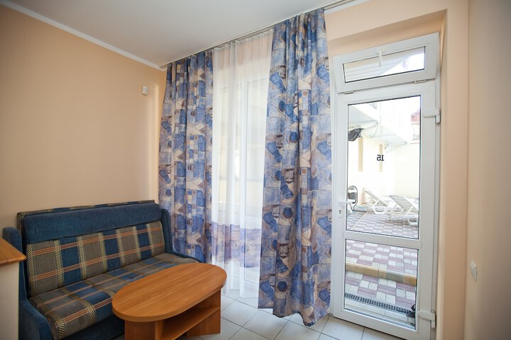 Room 17 of 26