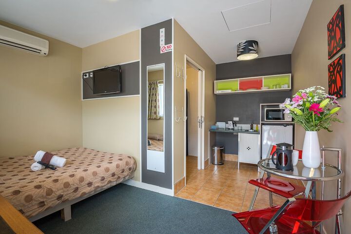 Room 34 of 74