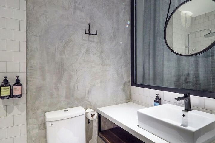 Room 13 of 53