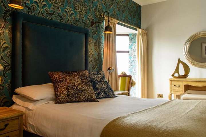 Room 4 of 21