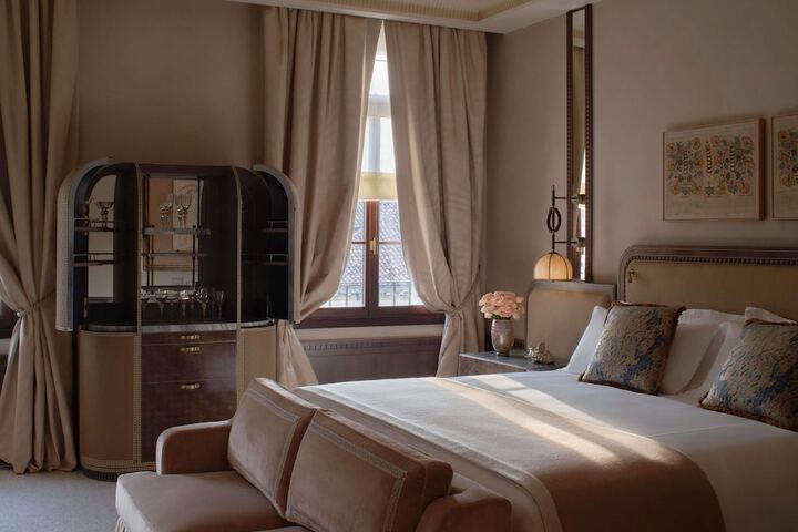 Room 22 of 82